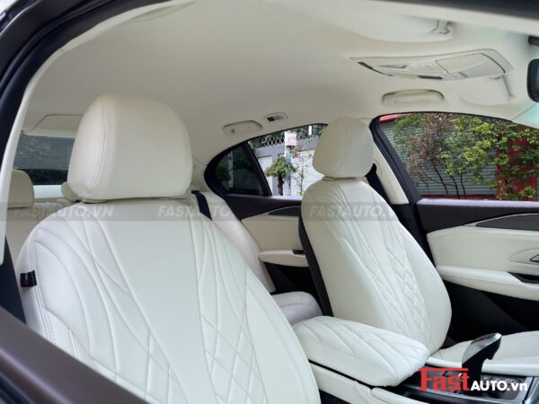 Độ nội thất Maybach cho xe Vinfast Lux A độ nội thất Maybach trần bọc da trơn đồng màu
